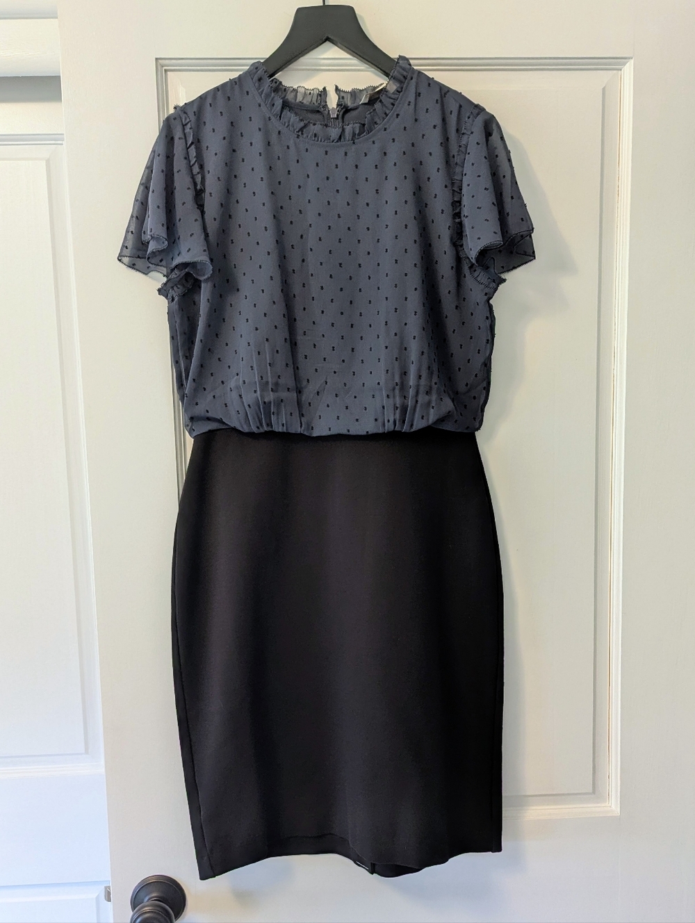 NWT LOFT Dot Ruffle Neck Dress Size 2